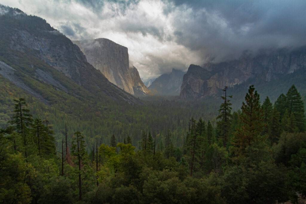 Photograph of Tunnel View, Yosemite with gathering storm
